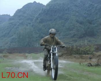 湖南人张雪登顶世界 燃爆全国 中国机车逆袭夺冠