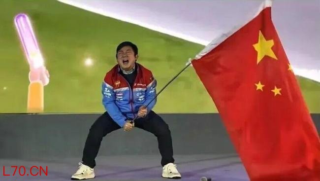 湖南人张雪登顶世界 燃爆全国