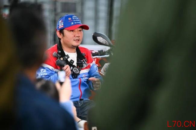 湖南人张雪登顶世界 燃爆全国 中国机车逆袭夺冠