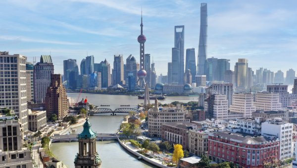 和辉光电：上海集成电路基金拟减持不超2%股份